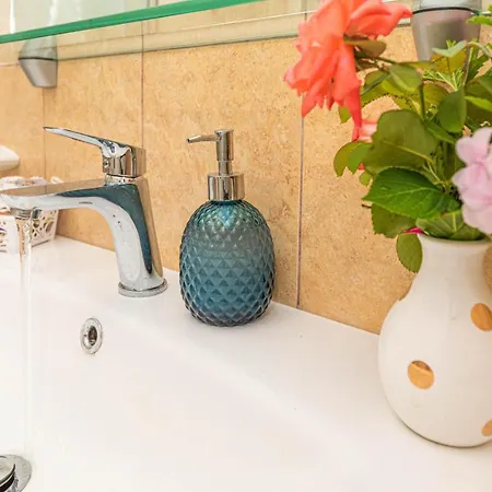 Διαμέρισμα Nea Leona