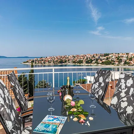 Nea Leona * Trogir
