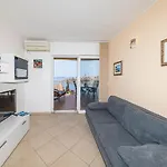 Apartment Nea Leona