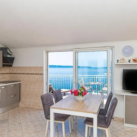 Nea Leona Apartment Trogir