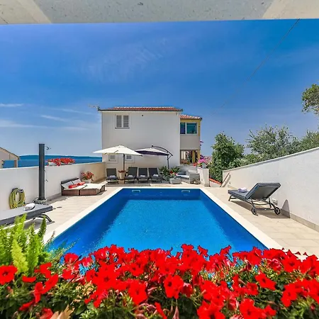 Apartment Nea Leona Trogir