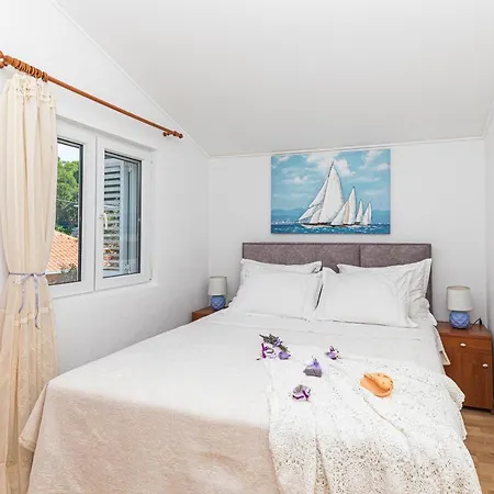 Nea Leona Apartment Trogir