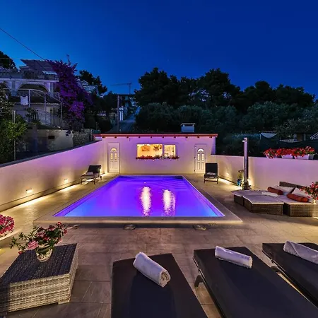 Nea Leona Apartment Trogir