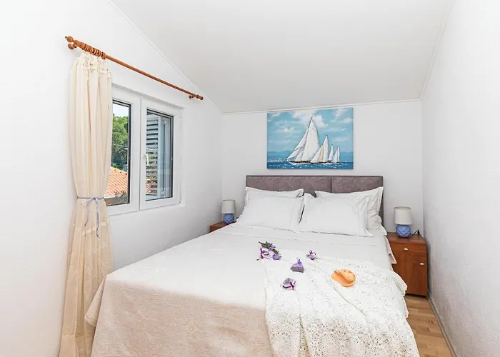 Nea Leona Apartament Trogir